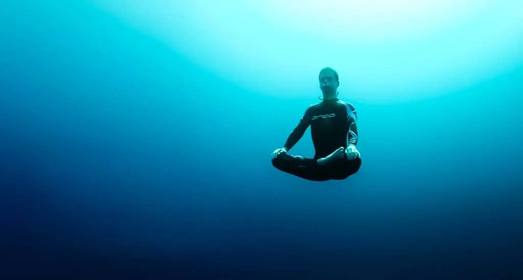 Freediving for Meditation: Discovering Tranquil Serenity Beneath the Waves 2 Freediving and Meditation
