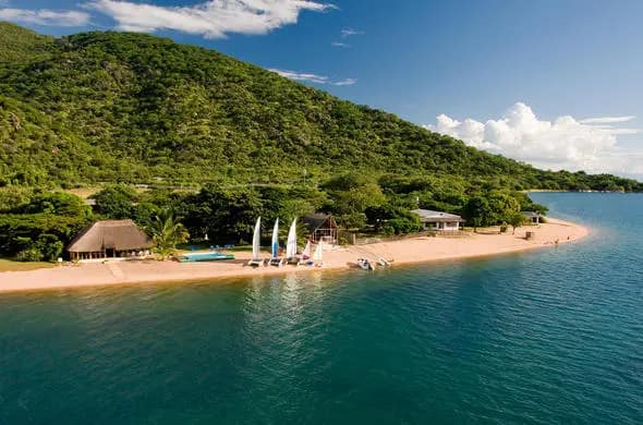 Freshwater Diving: The 6 Best Dive Sites in the World 4 Lake Malawi, Malawi